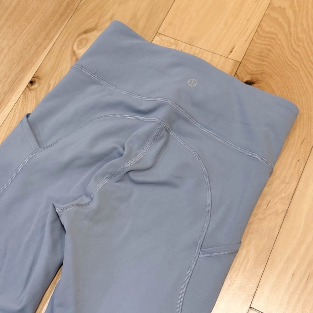 Lululemon Women’s Invigorate High-Rise Tight Leggings 25" - Picture 3 of 8